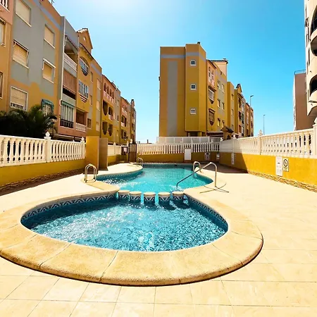 Yellow Apartment-La Mata -2 Min To Beach, Private Garage Exterior foto