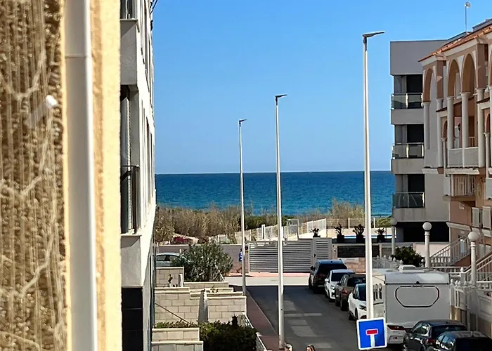 Yellow Apartment-La Mata -2 Min To Beach, Private Garage