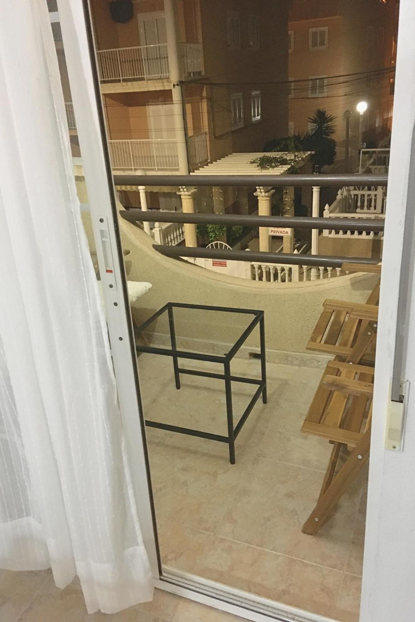 Yellow Apartment-la Mata -2 Min To Beach, Private Garage Apartment
