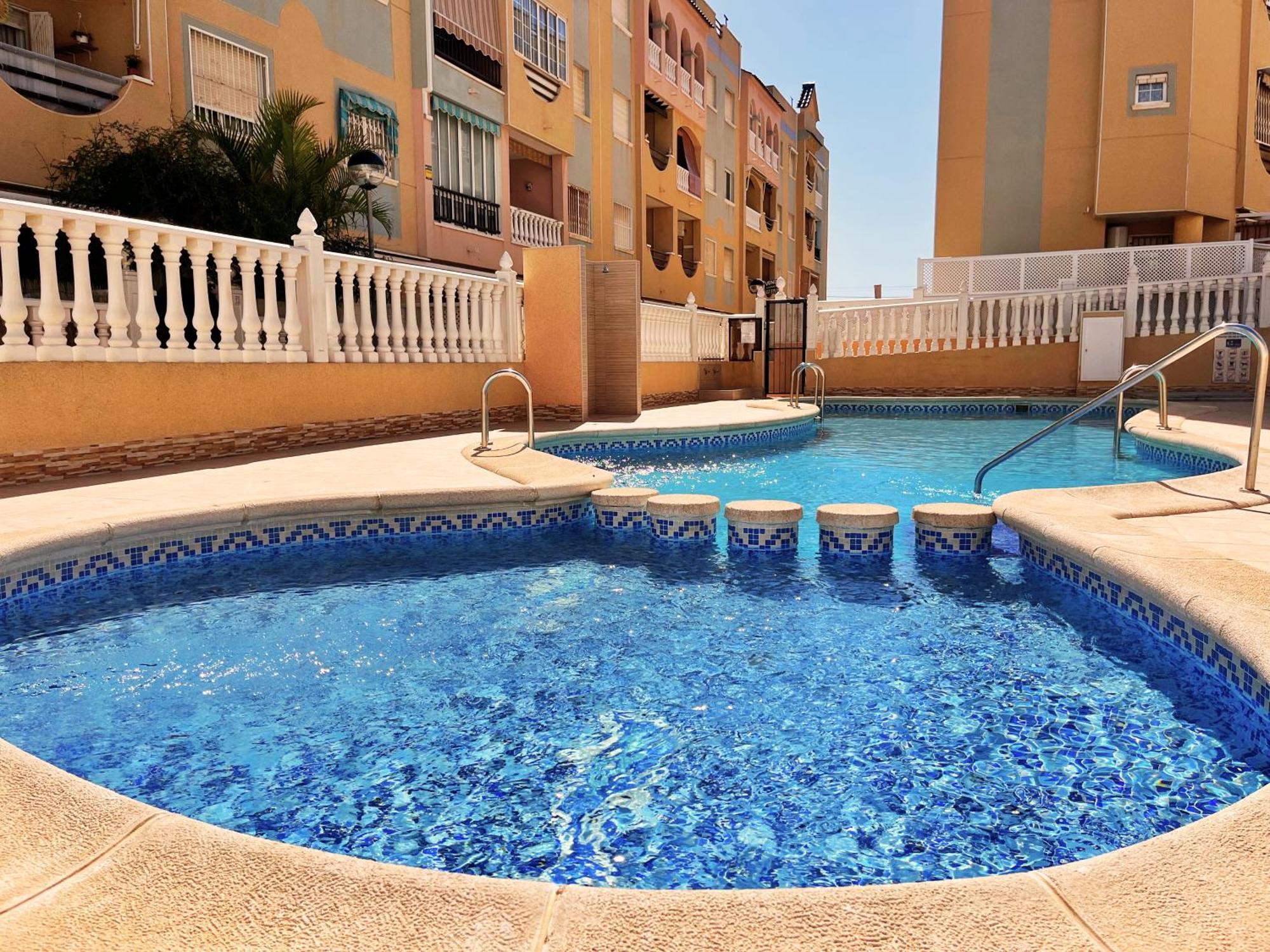 Yellow Apartment-la Mata -2 Min To Beach, Private Garage Apartment Torre La Mata