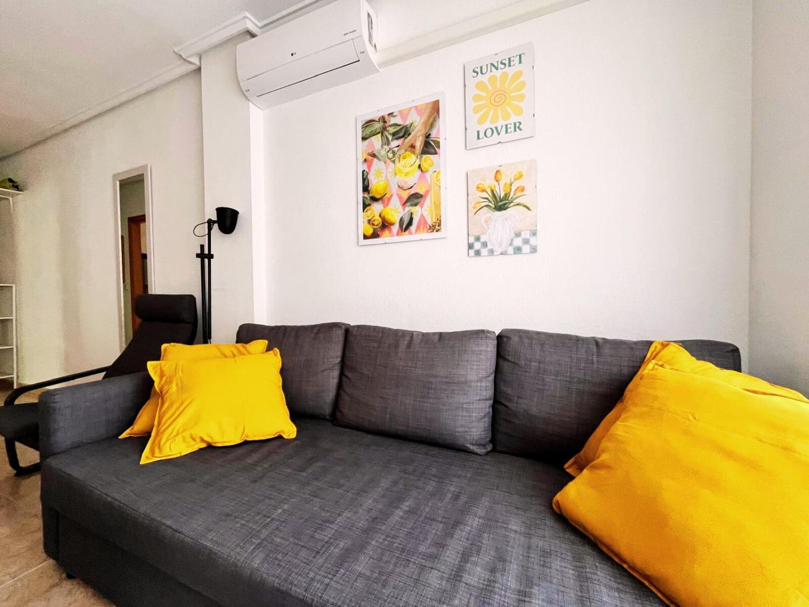 Apartment Yellow Apartment-la Mata -2 Min To Beach, Private Garage *